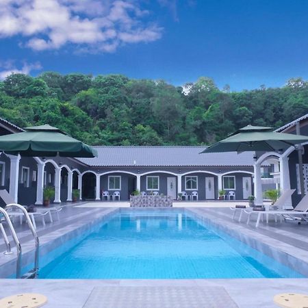 Cenang Rooms With Pool By Virgo Star Resort Пантай-Ченанг Екстер'єр фото