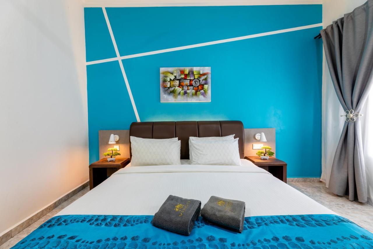 Cenang Rooms With Pool By Virgo Star Resort Пантай-Ченанг Екстер'єр фото